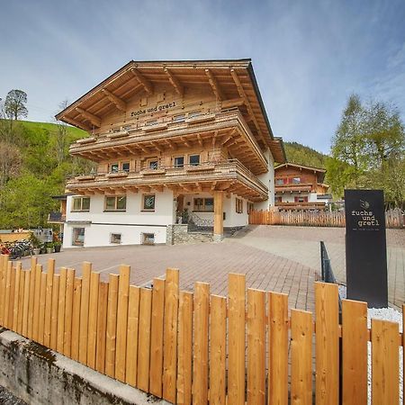 Fuchs Und Gretl Bed & Breakfast Saalbach-Hinterglemm Exterior photo