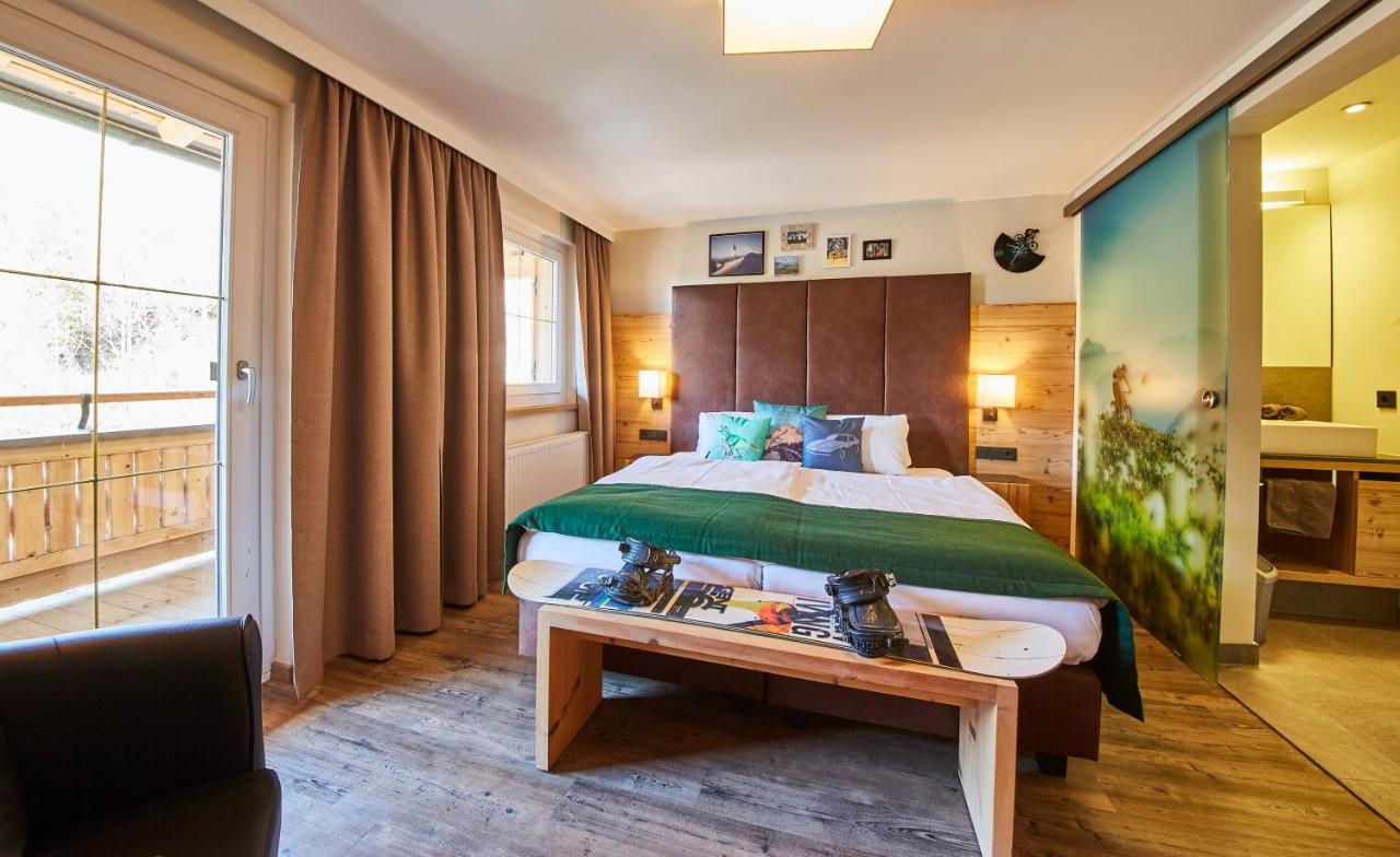Fuchs Und Gretl Bed & Breakfast Saalbach-Hinterglemm Exterior photo