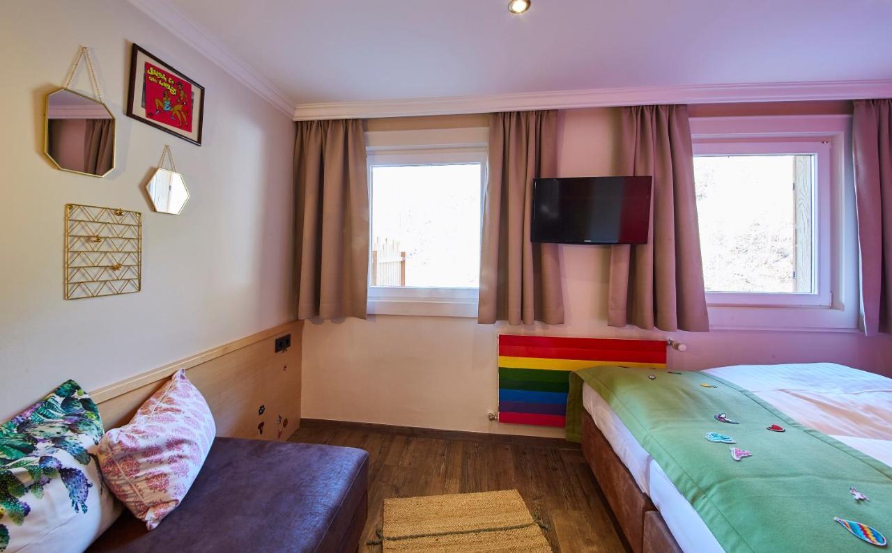 Fuchs Und Gretl Bed & Breakfast Saalbach-Hinterglemm Exterior photo